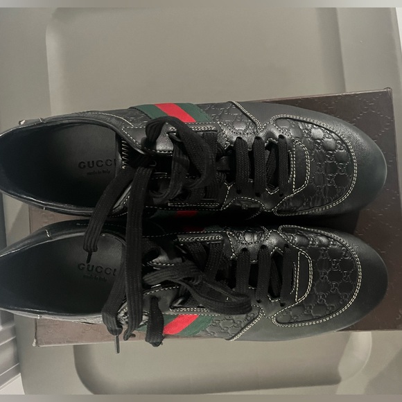Gucci Lace up Sneaker - Picture 3 of 7